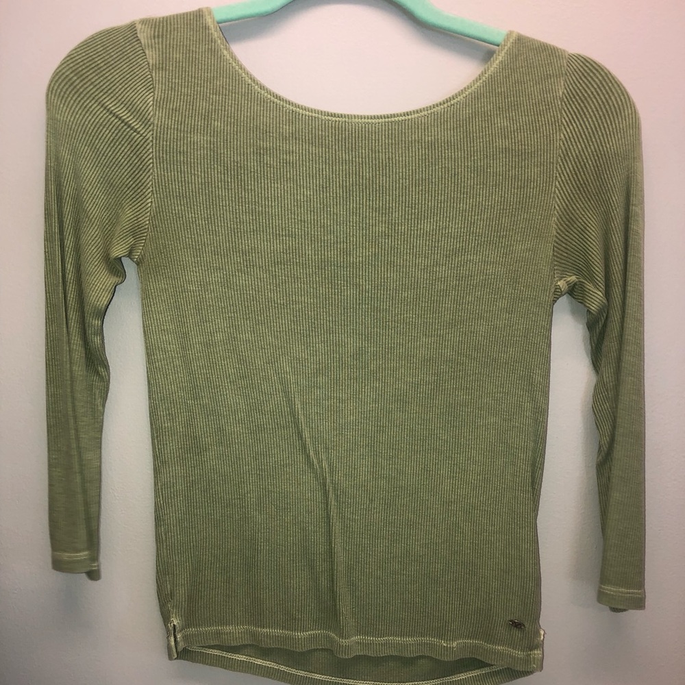 Hollister green quarter sleeve